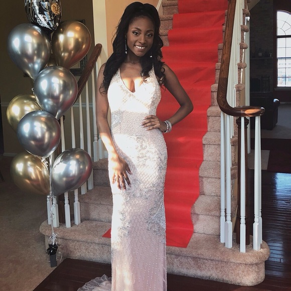 Prom Dress WORN ONCE - Picture 1 of 8